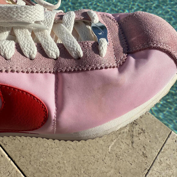 Nike Women's Classic Cortez Sneakers Valentine’s Pink Red Size 9.5 - Picture 6 of 9